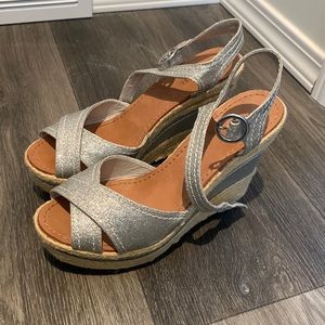 Nine West platform sandals size 7.5